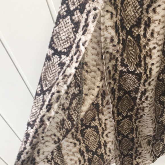 Ladies maxi ,long sleeve,snake print dress by Japna  large - Picture 14 of 14